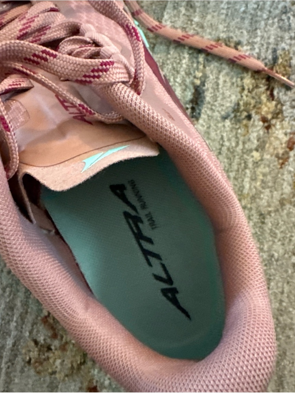 Altra Women's OutRoad Trail Running Shoes - Dusty pink & Mint - Picture 6 of 7